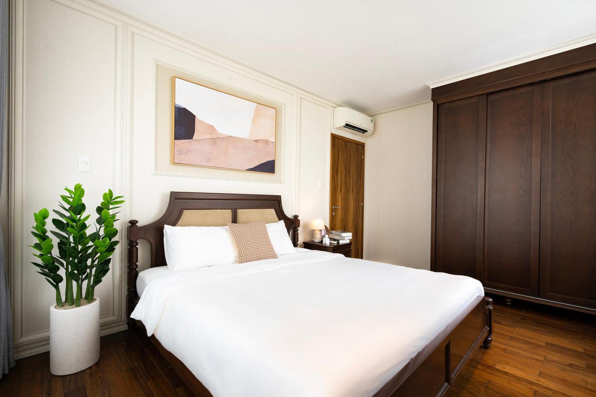 Comfy Luxury 3br Near Ben Thanh Market Ho Chi Minh City