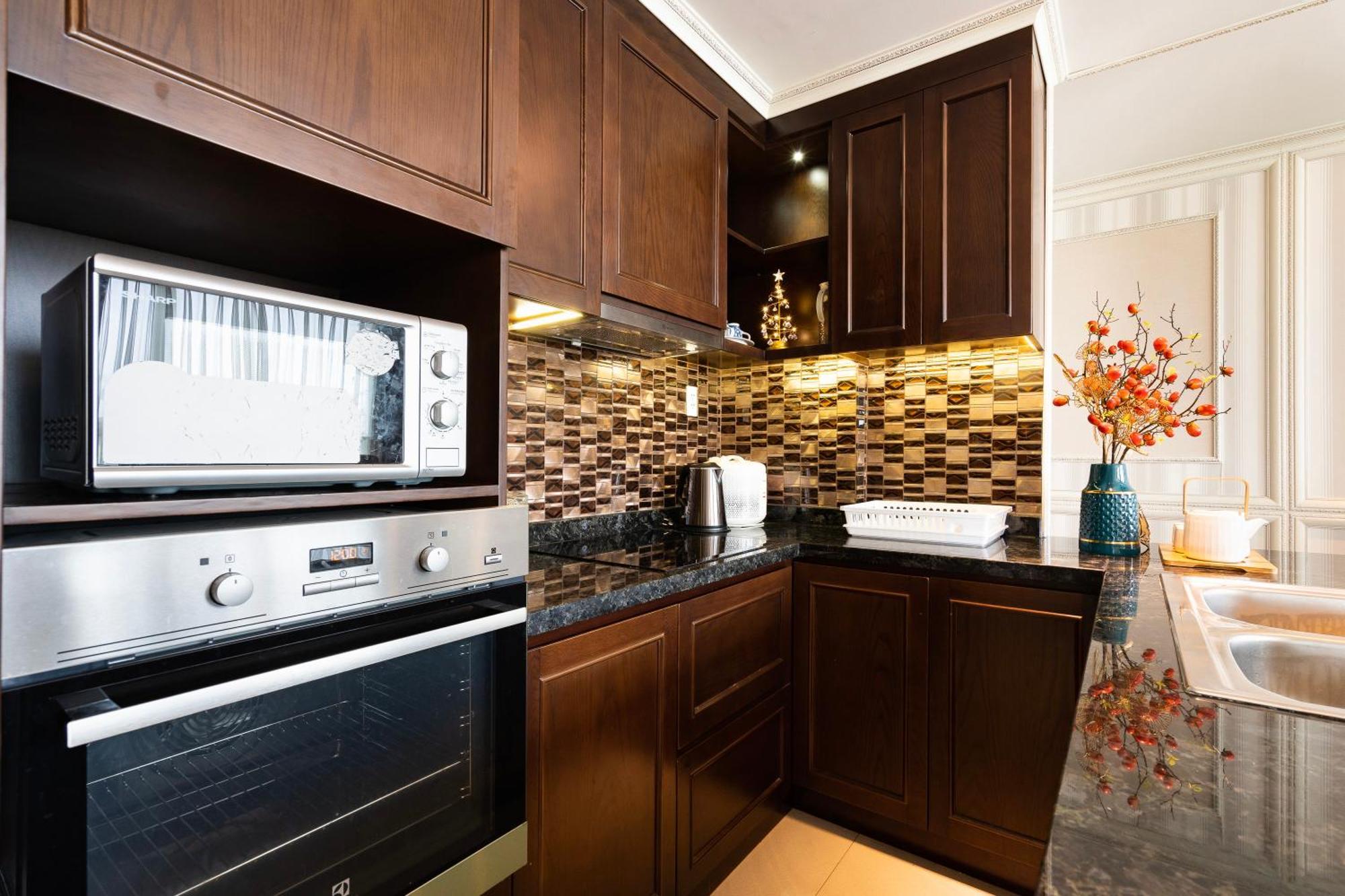 Comfy Luxury 3br Near Ben Thanh Market Apartment Ho Chi Minh City