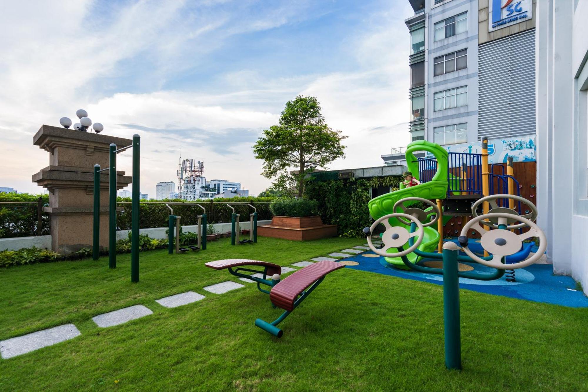 Apartment Comfy Luxury 3br Near Ben Thanh Market Ho Chi Minh City